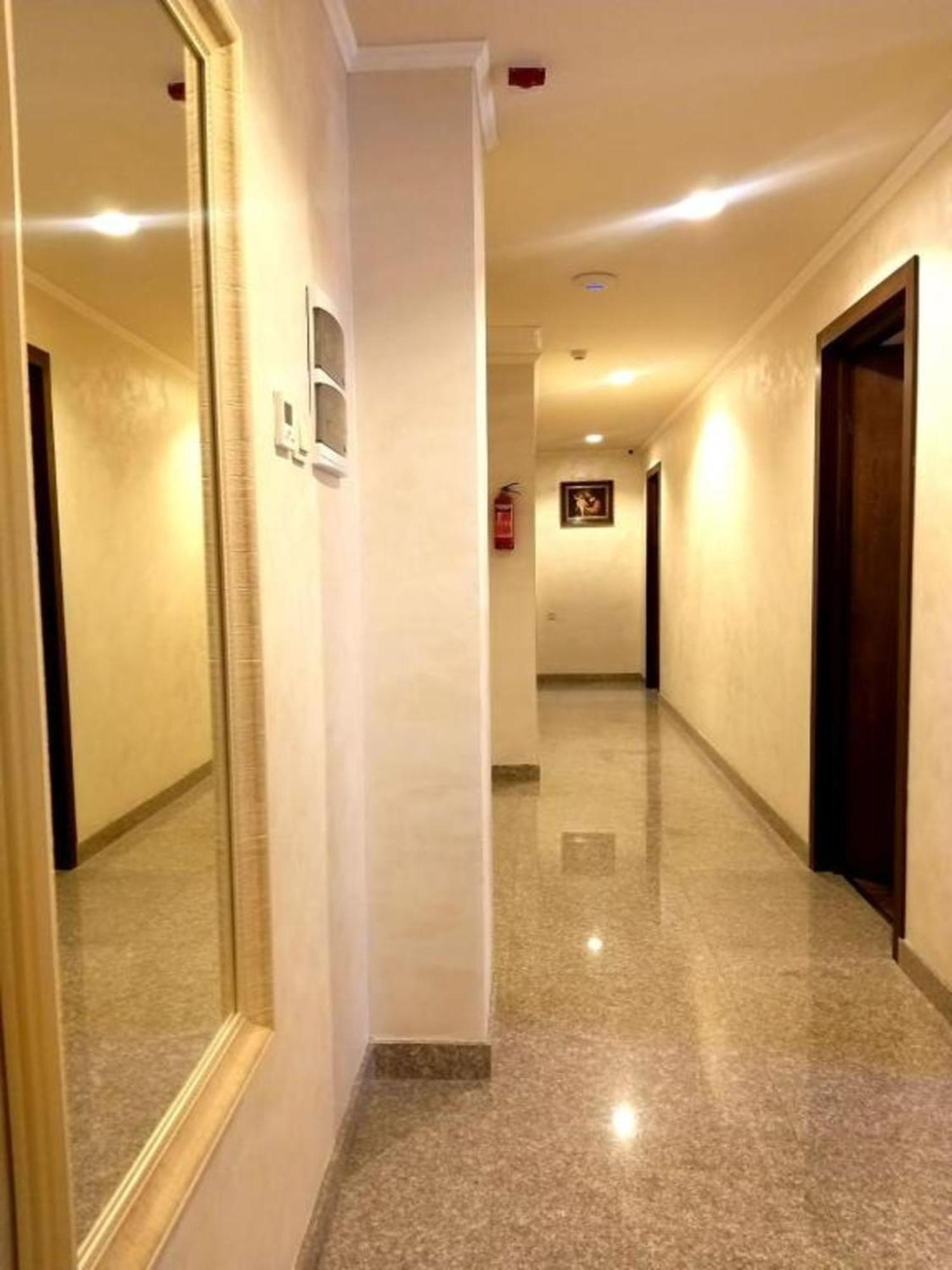 Partez Hotel เยเรวาน ภายนอก รูปภาพ