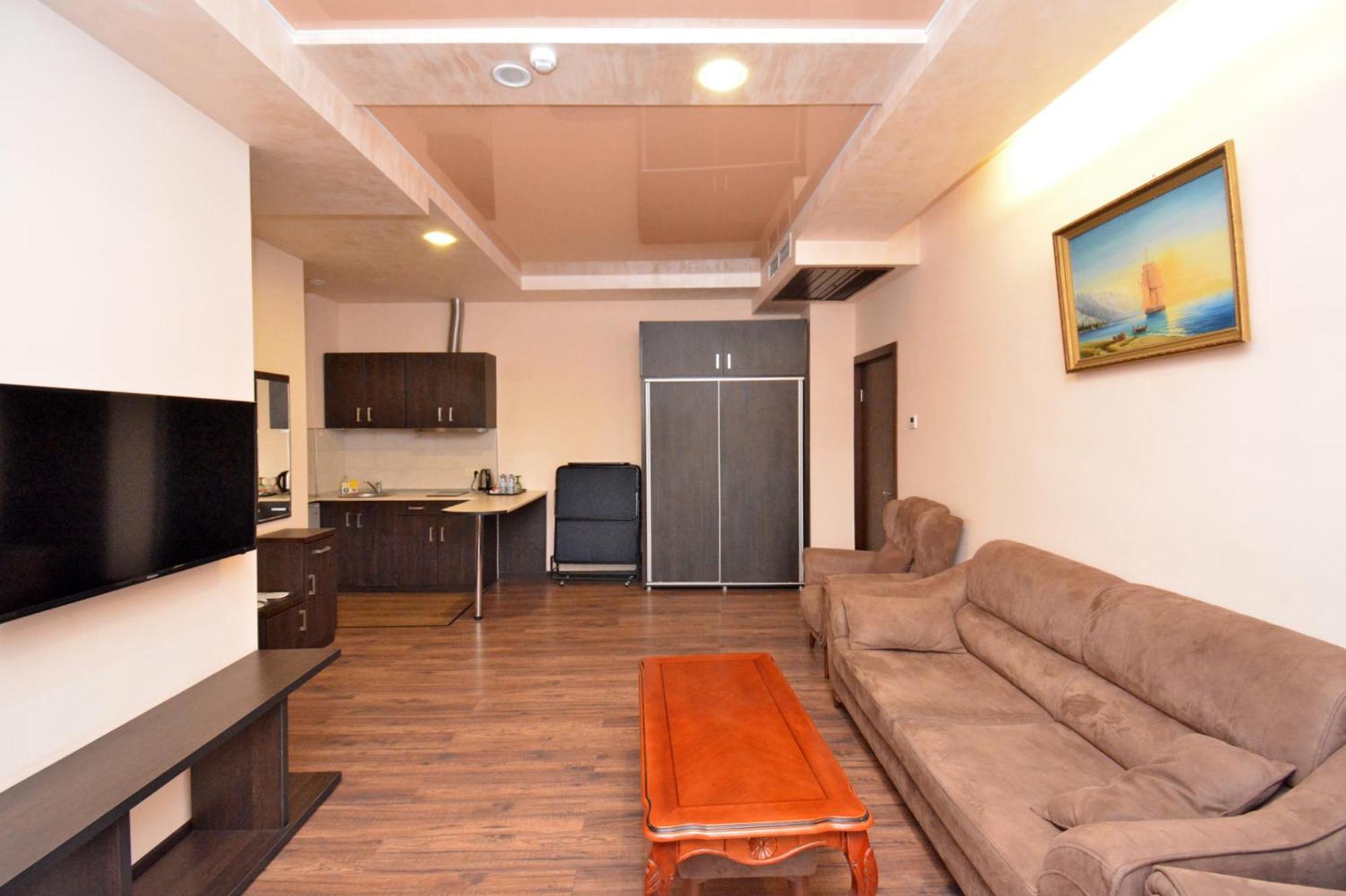 Partez Hotel เยเรวาน ภายนอก รูปภาพ
