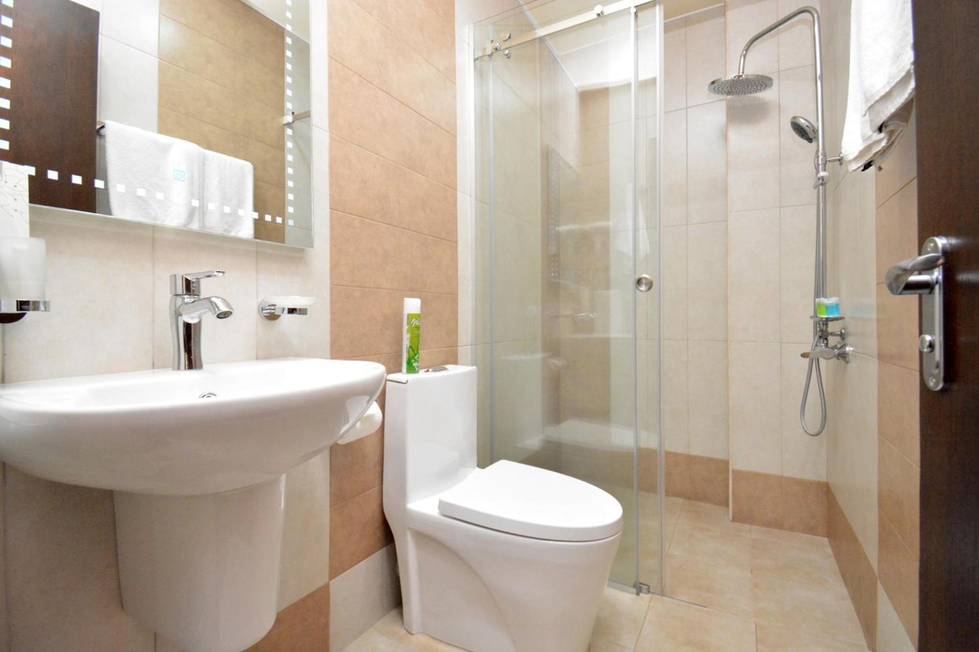 Partez Hotel เยเรวาน ภายนอก รูปภาพ